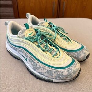 Nike Air Max 97 in Teal and Cream